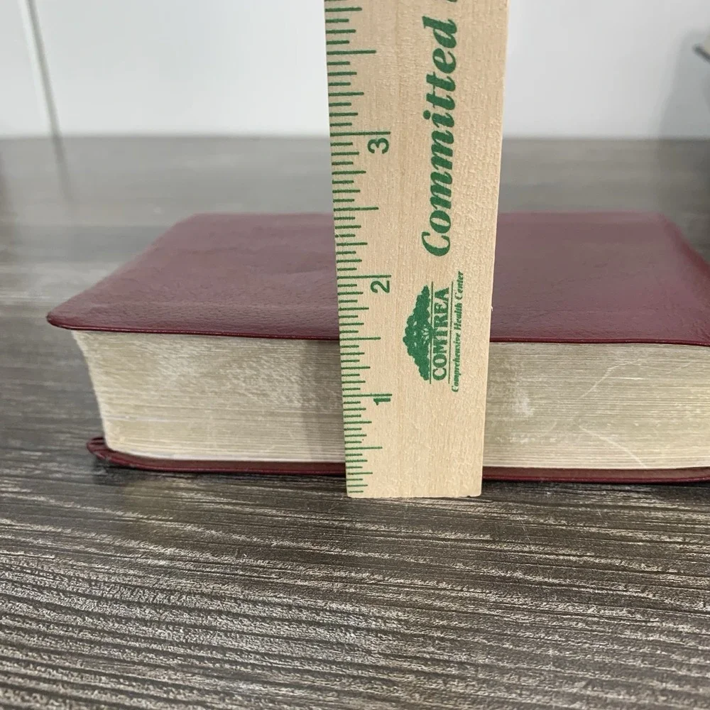Holman KJV Burgundy Leather Large Print Compact Bible WOC in Red‎ Letter